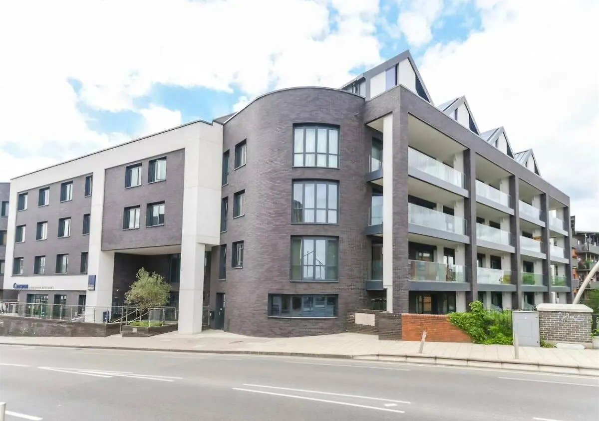 London Heathrow Apartment - West Drayton Yiewsley